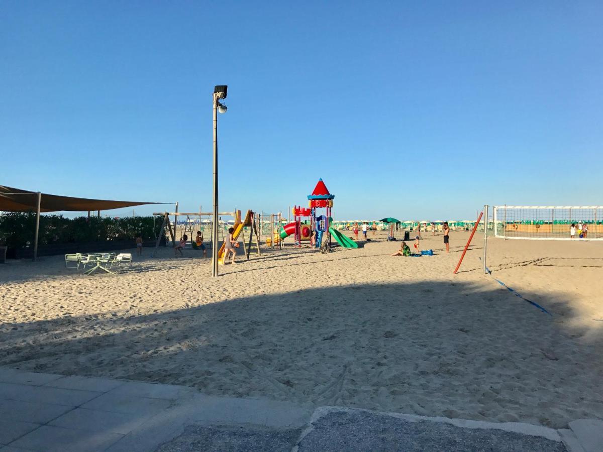 Dena Chalets - Lido Di Spina At The Beach Zewnętrze zdjęcie